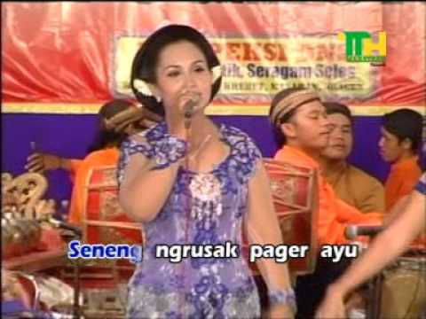 Kuswiyanti Agoes - Turus Ijo (Official Music Video)