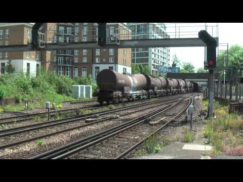 EWS 92036 on 6B45 Wembley Eur Frt Ops Cntre to Dollands Moor Sdgs Passing Kensington (olympia)