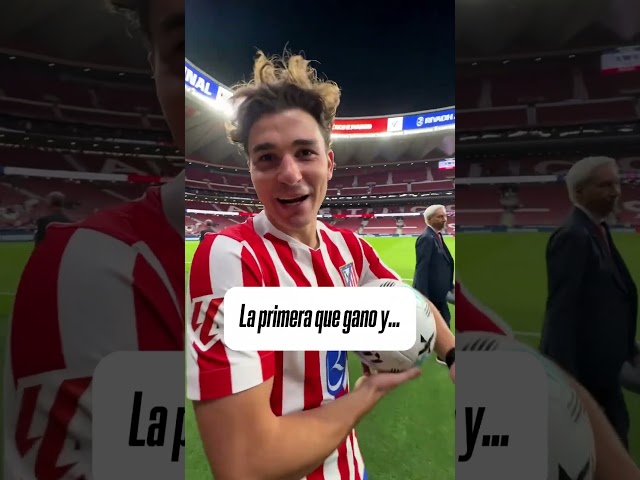Vídeo relacionado con Balón Atlético de Madrid Grande Talla 5 Azul Escudo clásico Producto oficila tamaño