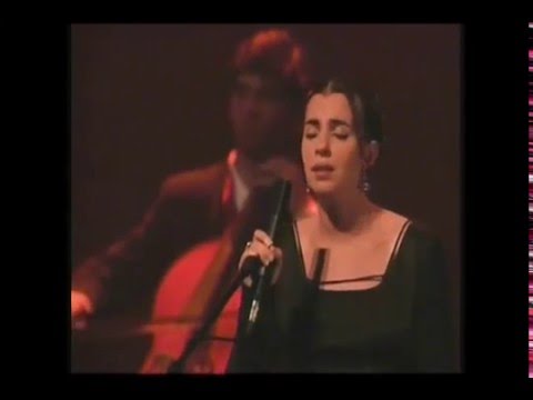 Madredeus - Live in tokyo - Japan "Ajuda"