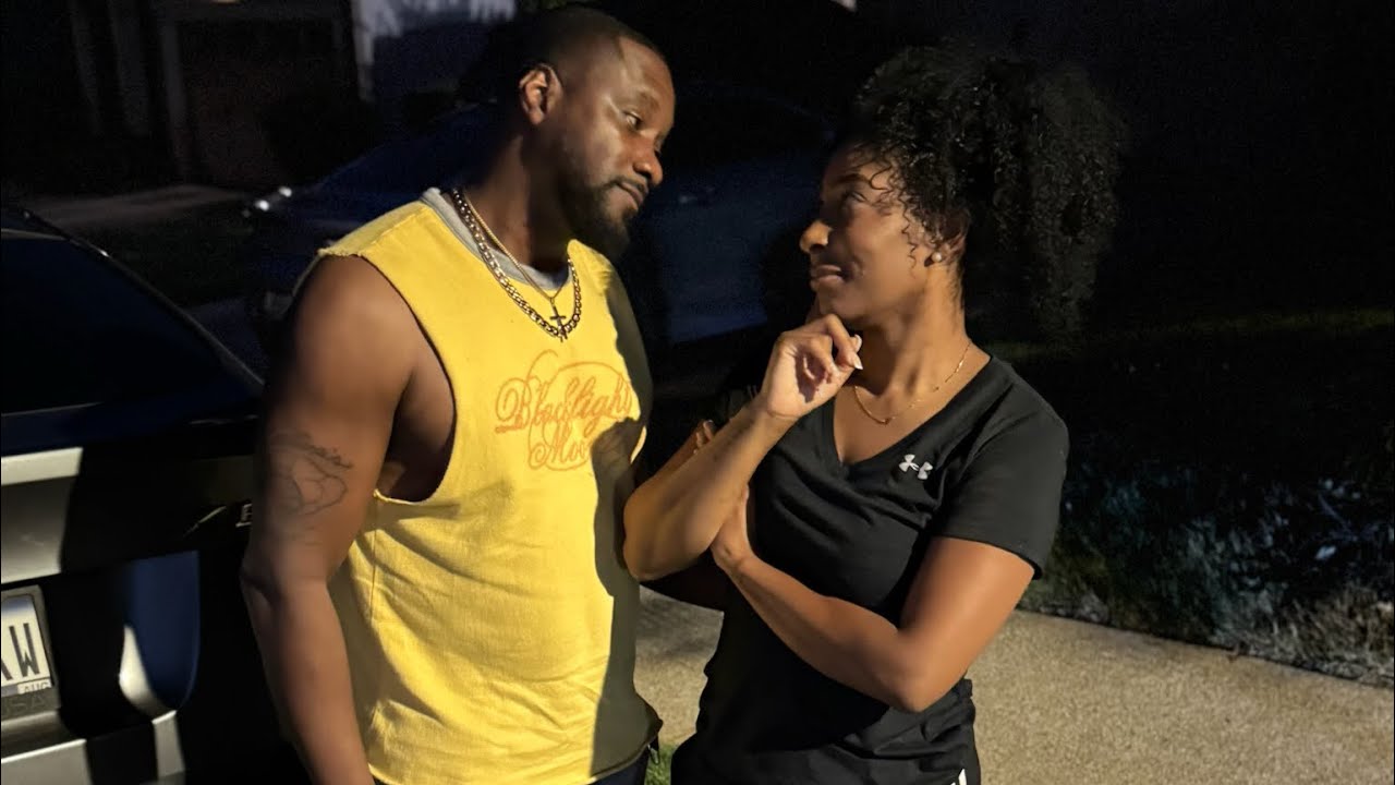 Dre visits Sharra and asks if he should come with her