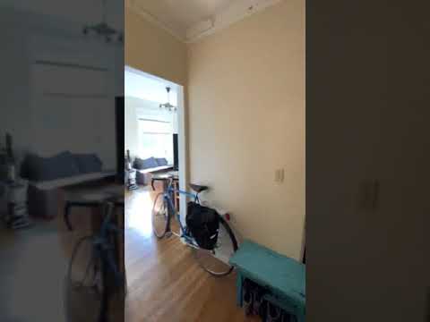 Hampton Court - Video 2 of 2