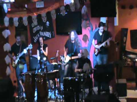 Baila Morena - Maclaro café