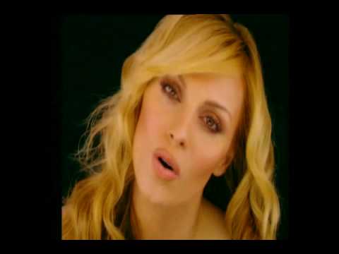 download lagu mp3 mp4 Peggy Zina Efiges, download lagu Peggy Zina Efiges gratis, unduh video klip Peggy Zina Efiges