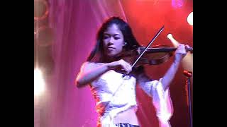 Download lagu Vanessa-Mae plays 'Storm' as an encore from her 'Tour of Change' concert in England (2001) - Live mp3 Download lagu Vanessa-Mae plays 'Storm' as an encore from her 'Tour of Change' concert in England (2001) - Live mp3