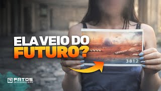 Com provas... mulher diz ter vindo do ano 3812!