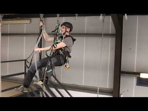 Aid Climbing using fixed anchors, Level 1