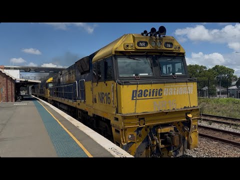 17/1/26 - Pacific National 6MB4 passing Victoria street with NR16, NR53, and NR122