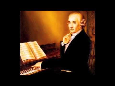 Niccolò Ronchi: F. J. Haydn - Sonata Hob XVI 52 - 2° Movimento, Adagio (Live)