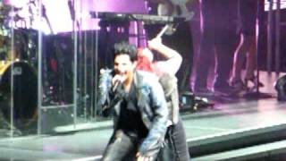 SLOW RIDE Newark 8-9-09 Adam Lambert *Allison Iraheta