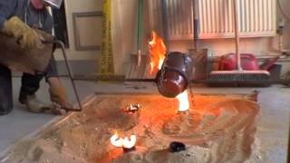 preview picture of video 'Bronze Casting at Chichester University'