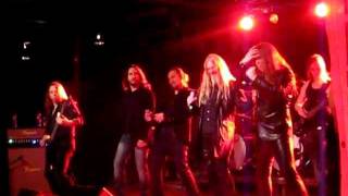 Northern Kings - Heinillä Härkien / We Don&#39;t Need Another Hero (live @ Teatria, Oulu 3.12.2011)