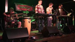 DNA plays Hotel California