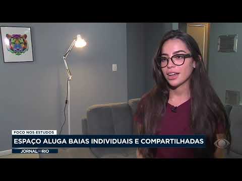 Espaço aluga baias individuais e compartilhadas para estudo