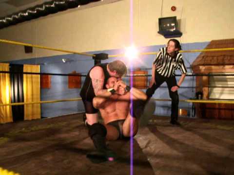 Riddick Stone vs Matt Bullen