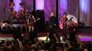 Go-Go's - I Wanna Be Sedated (Live in Central Park '01)