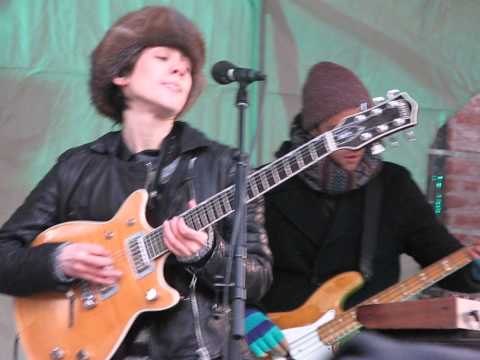 15/18 Tegan & Sara - Drove Me Wild @ 104.5 Winter Jam, Philadelphia, PA 1/26/13