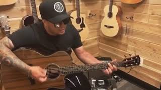 Baixinha - Matheus e Kauan  (Kauan)