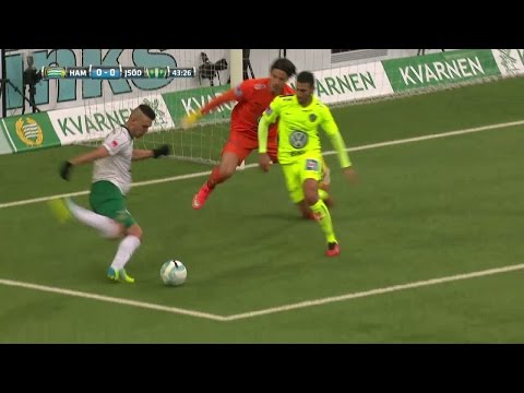 Här gör Alex mål igen - men döms bort för hands - TV4 Sport