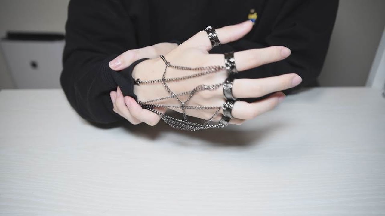 [ Hand Fetish ] KURAPIKA'S JUDGMENT CHAIN