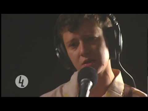 Micachu and the Shapes - Heaven (Local Live In-studio)