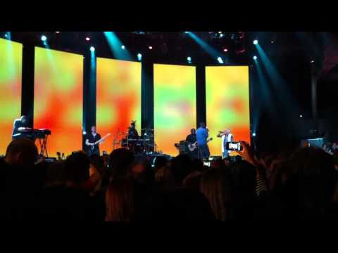 Loick Essien - How We Roll feat. Tanya Lacey (iTunes Festival London 2011) July 12th