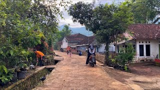 Download lagu Suasana Pedesaan Kampung Rajapolah Cibihbul Cibatu Yg Masih Asri Sejuk Udaranya Bikin Betah mp3