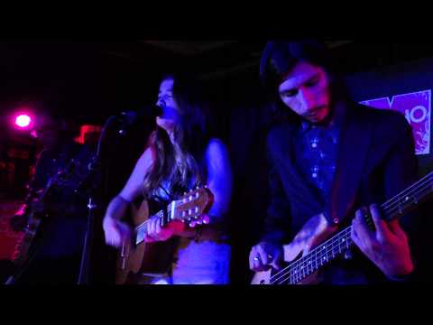 Vanessa Zamora  "Control"