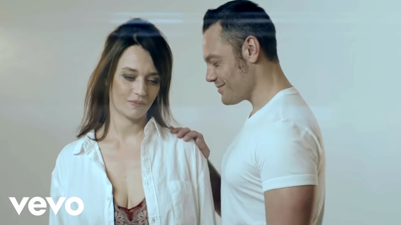 Tiziano Ferro ft. Carmen Consoli — Il Conforto