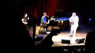 Loudon, Lucy and Rufus Wainwright - Old Paint