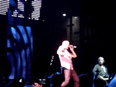 REM live in Turin - Man on the Moon