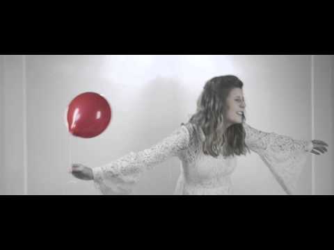Lazzy Bird - Dans Mes Rêves  (clip officiel)