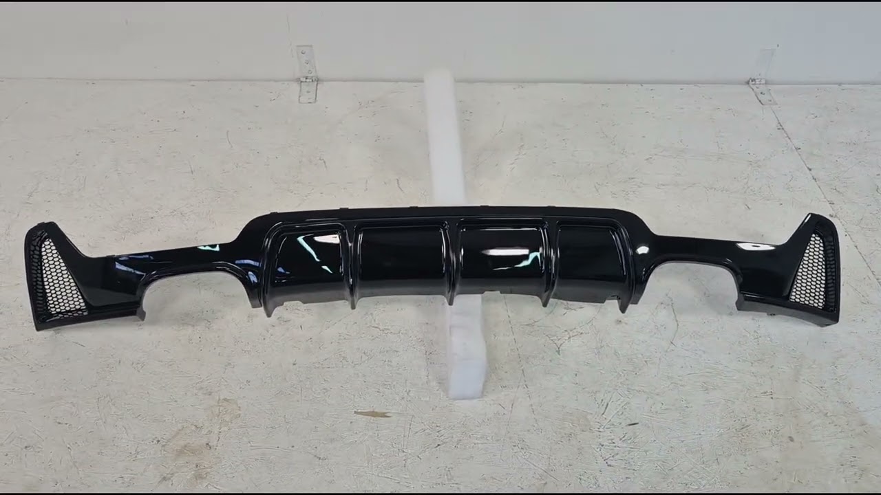 BMW řada 4 F32/F33/F36 2012–2020 Difuzor zadního nárazníku pro oboustranný dvojitý výfuk (pro M-Sport, ABS) Video 1