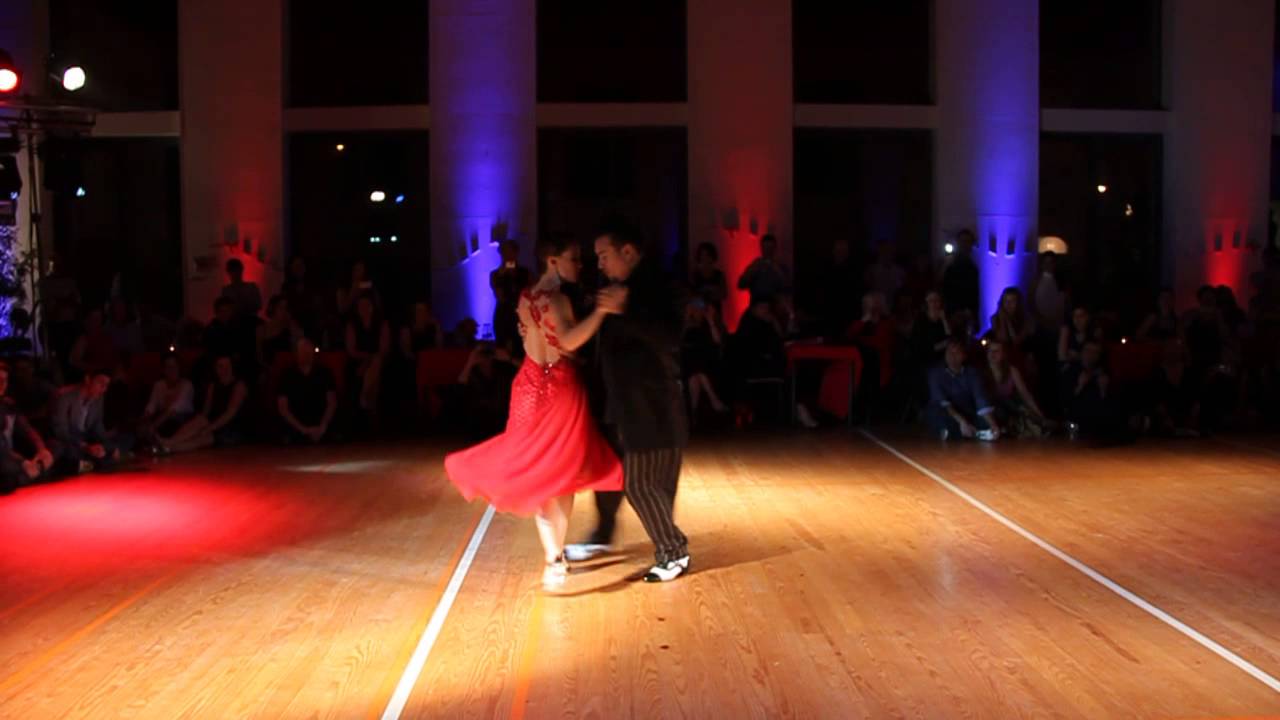 CHICHO FRUMBOLI E JOANA SEPÚLVEDA EN MILONGUEROS ALL ABOARD - 1/5