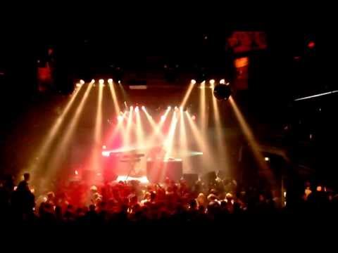 Acid Arab Samira (live)