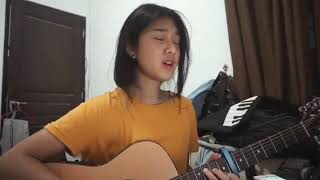 Download lagu Cewek cantik main gitar suara merdu mp3