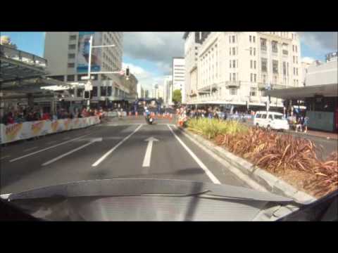 ITU World Triathlon Elite Women Auckland April 2013 Pt 1