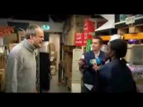 HJÄLP! Johan Rheborg - Nicklas till kassa 3