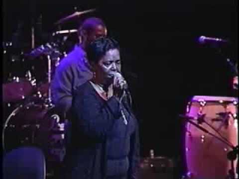 Cesária Évora - Nho Antone Escaderode - Heineken Concerts - 2000