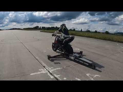Motoškola po zadním -Martin Krátký/wheelie/training