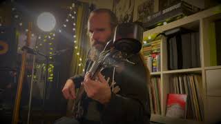 Video thumbnail for Improvisations on an AMPEG AUB-1 1967 by Laurent David