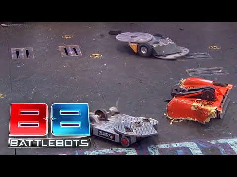 Rotator vs. The Disk O Inferno vs. Splatter | Season 2 Exhibition Rumble | BattleBots