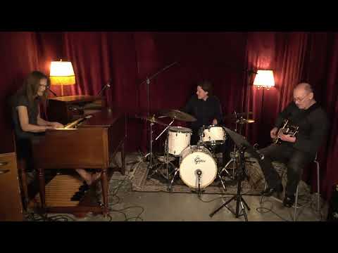 B3 Boogie, from Guest at the HQ #2 (with Thomas Arnesen)