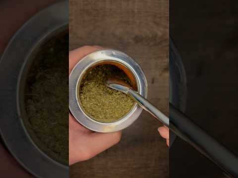 How to drink yerba mate (traditional)🧉 #yerbamate