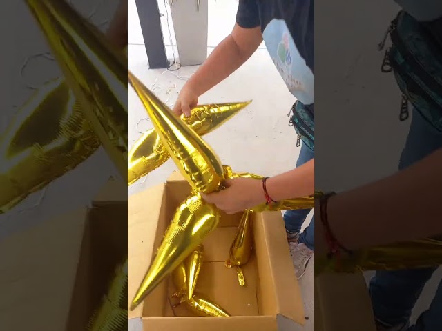 Vídeo relacionado con Ovanda Globos de helio para carnaval, 55 cm, diseño de circo, rayas 4D con estrellas, XXL, para carnaval o cine, decoración de cine, retro, decoración de carnaval, decoración de cumpleaños