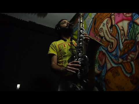 Sax n dub meets Aliens dreads - space tribe