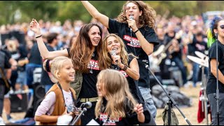 500 músicos - rock flashmob - euronews @CITYROCKS - A maior banda de rock da Europa Central