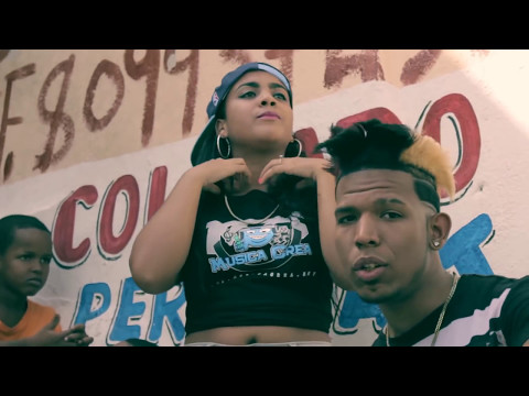 Enkiell (El Makabro) - El Colmadero Loco Ft July Berry (Video Oficial) By Mr Clip 2017