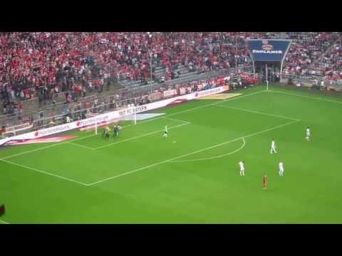 FC Bayern München - SC Freiburg 27.04.2013. Extra time and streaker