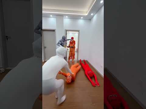 لم يكن شبحًا مخيفًا… بل ملوّنًا! 😂👻